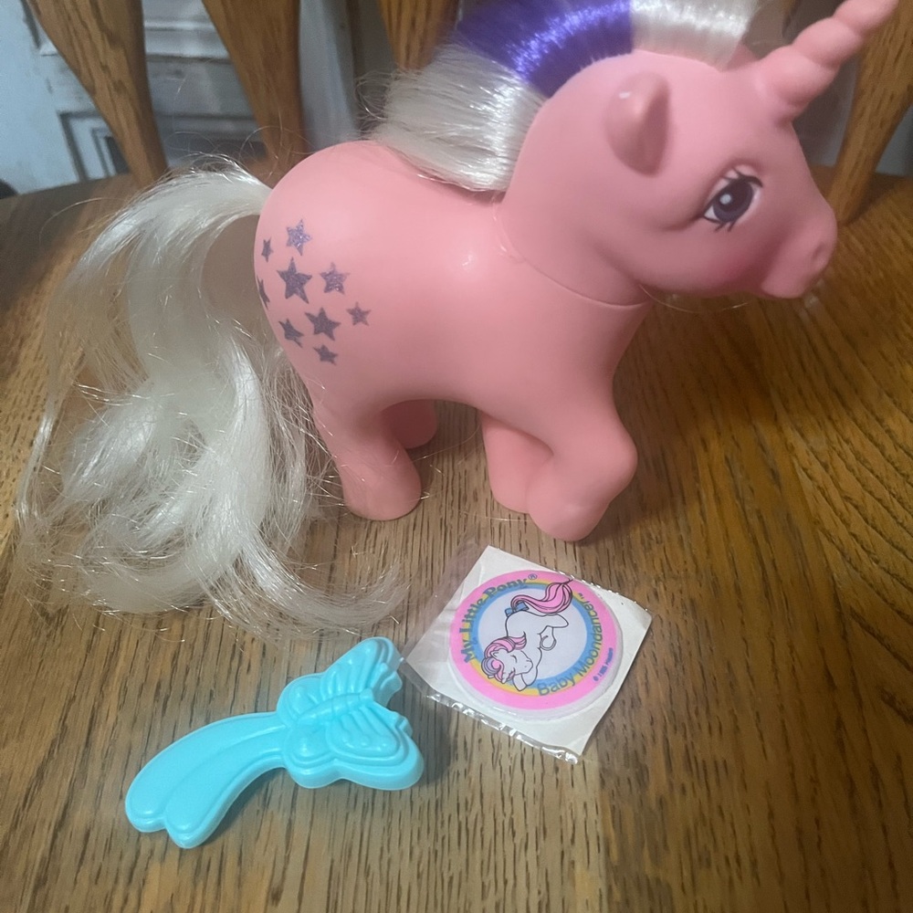 Vintage my little pony Unicorn Toy with Stars and Blue Accessory